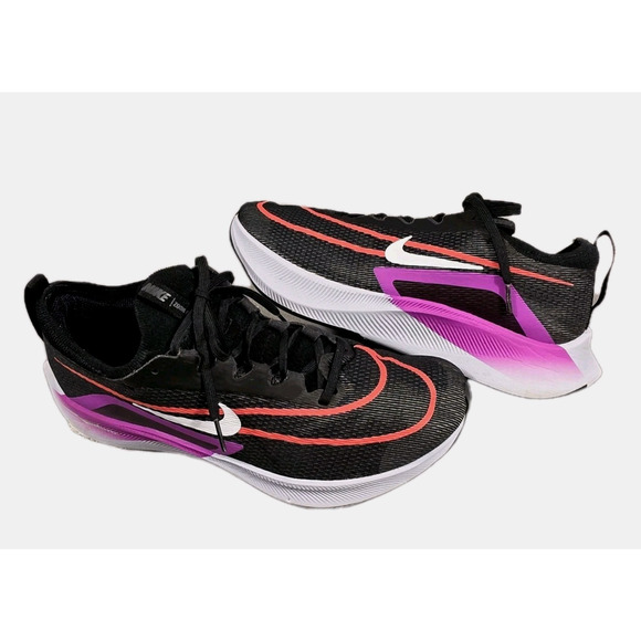 Nike Zoom Fly 4 Running Shoes Mens 11 Black Hyper Violet CT2392-004 Marathon 5K - Picture 2 of 13